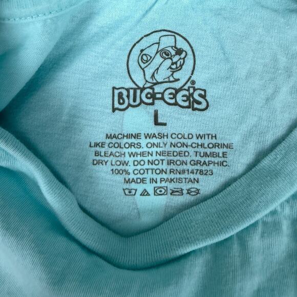 Bucees Shirt Mens Large Easter Blue Pink Every Bunny Needs Some Bunny 2024 - Picture 4 of 9